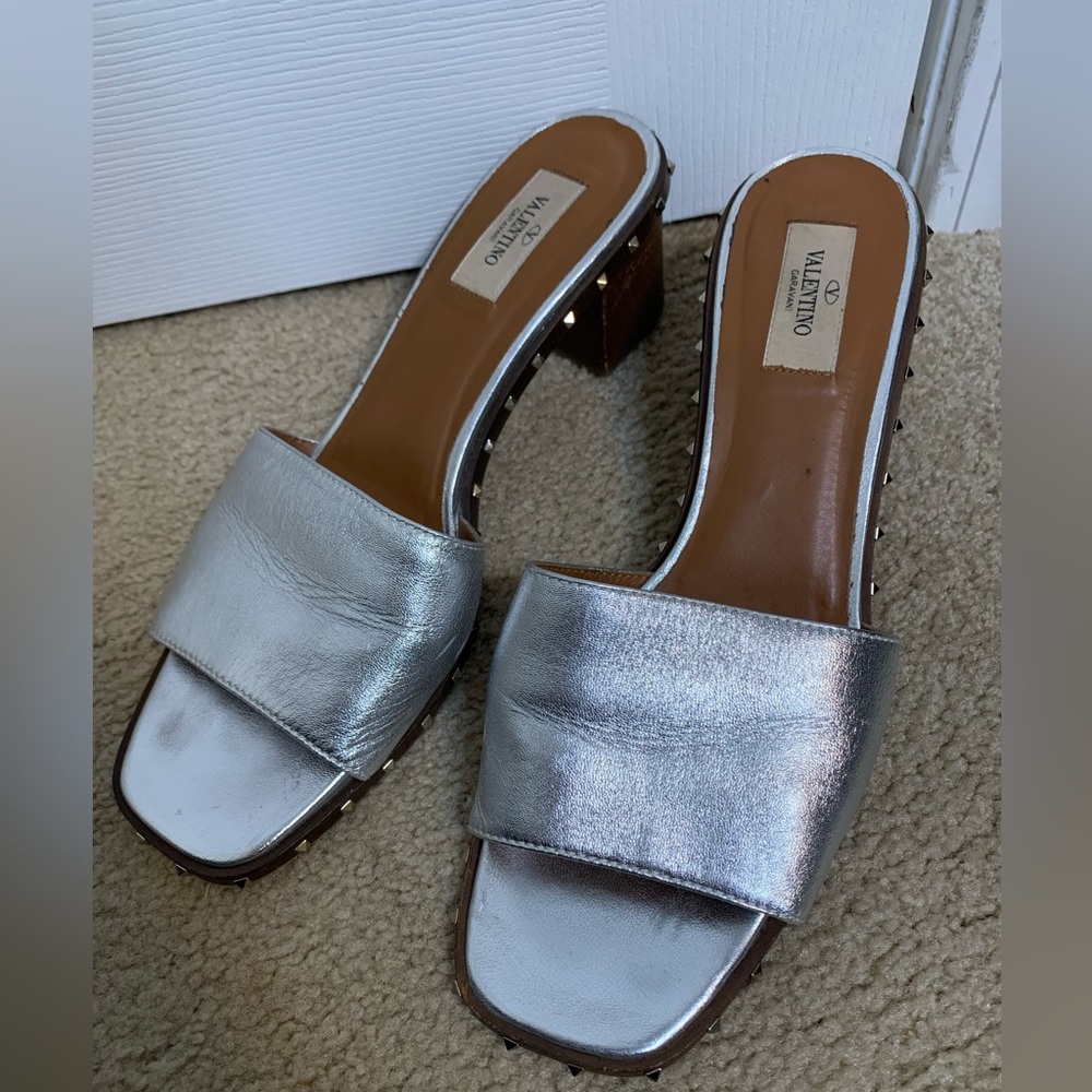 Valentino Garavani Rock Stud Metallic Mule